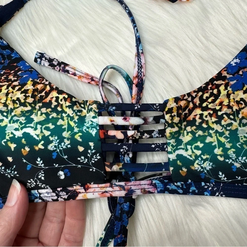 NWT Rachel Roy Midnight Garden Floral Bikini Top Small